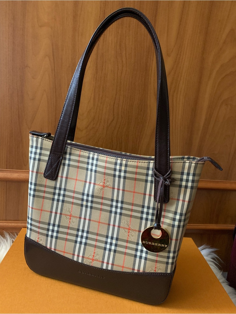Vintage Burberry - Classic Logo Tote 👜🤎